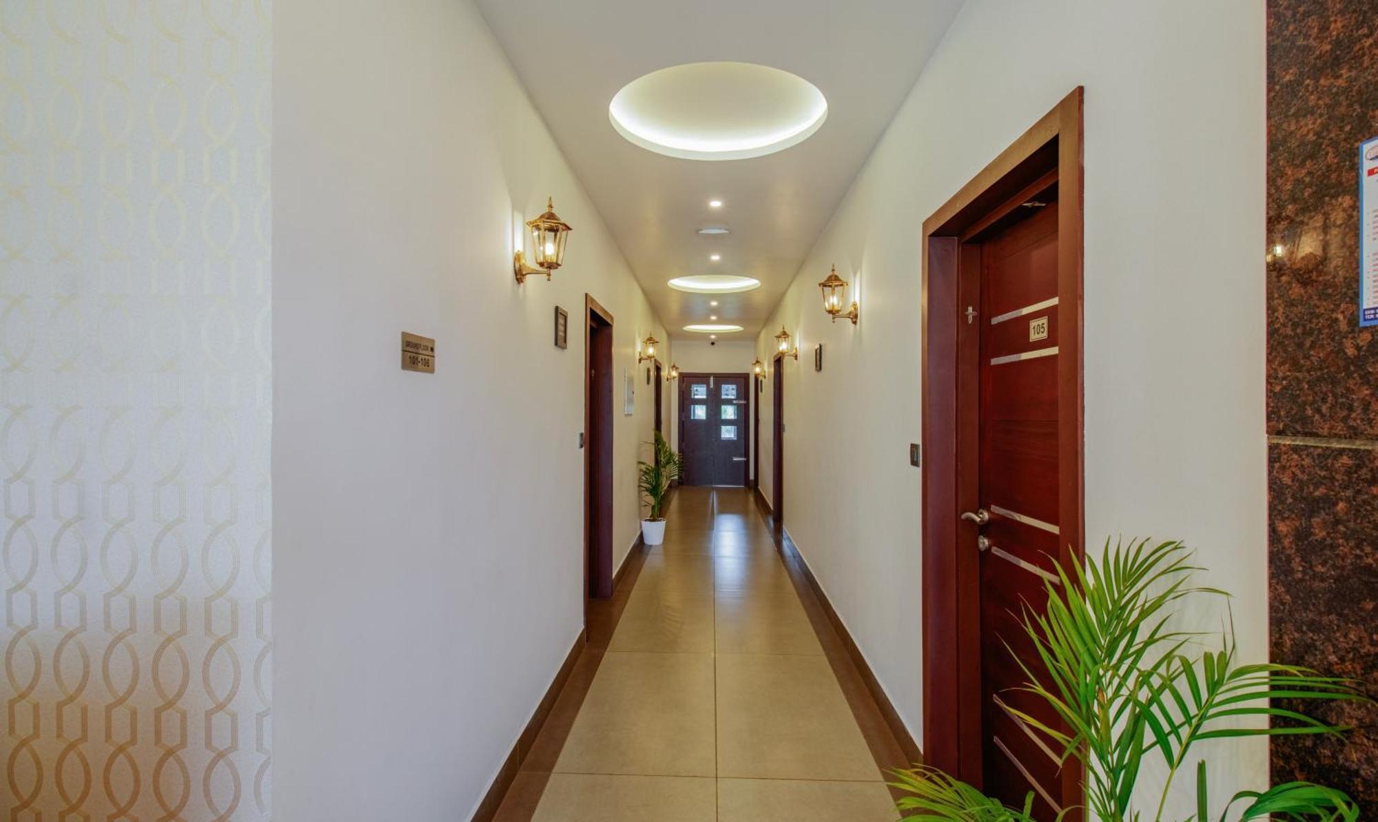Treebo Amigos Residency Cochin Airport Hotel Kochi Esterno foto